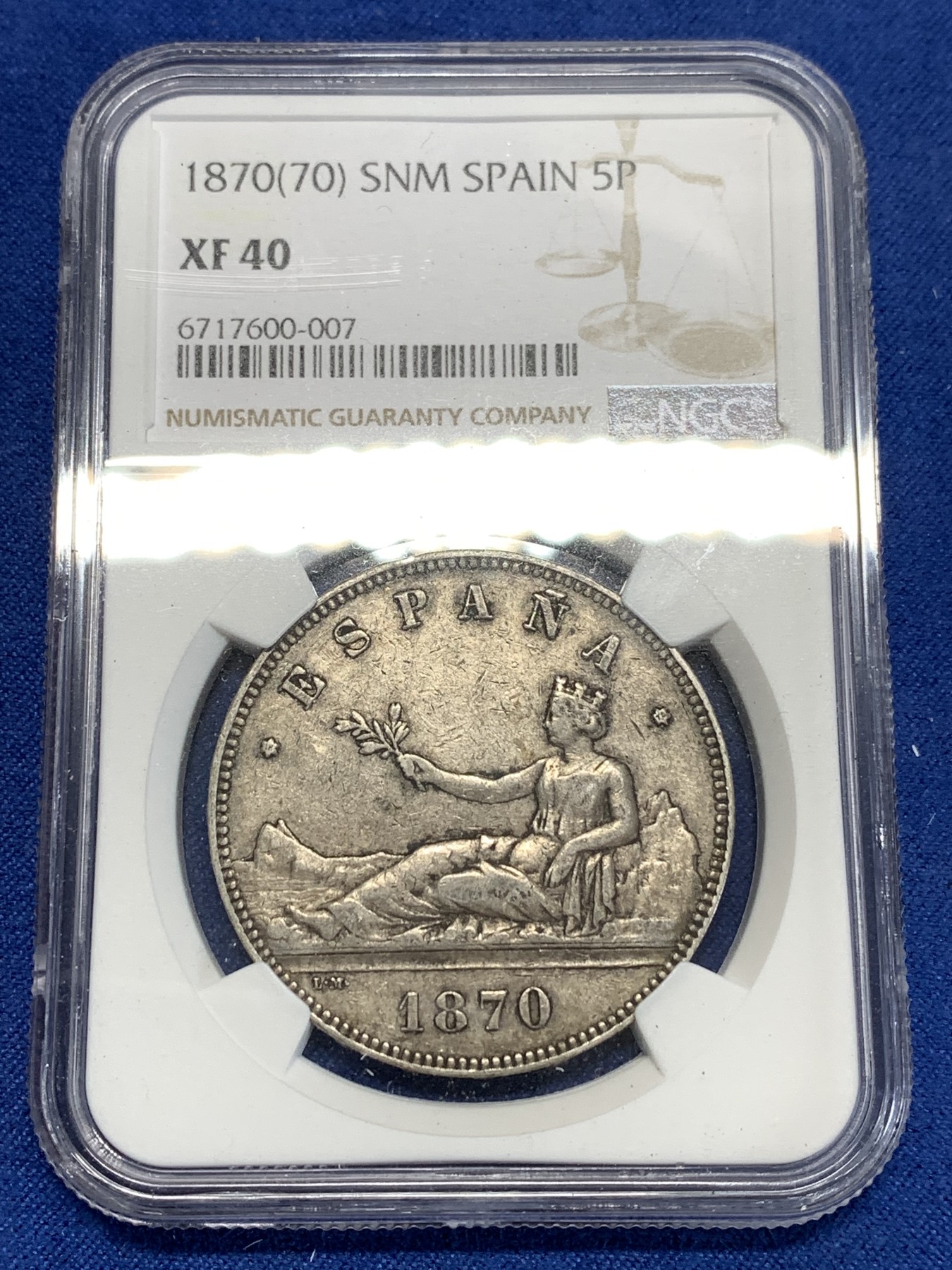 《竞宝斋》第257场-周日，周一 2场连拍 (全场包邮) NGC XF40 西班牙1870年坐人拿花5比塞塔双柱银币