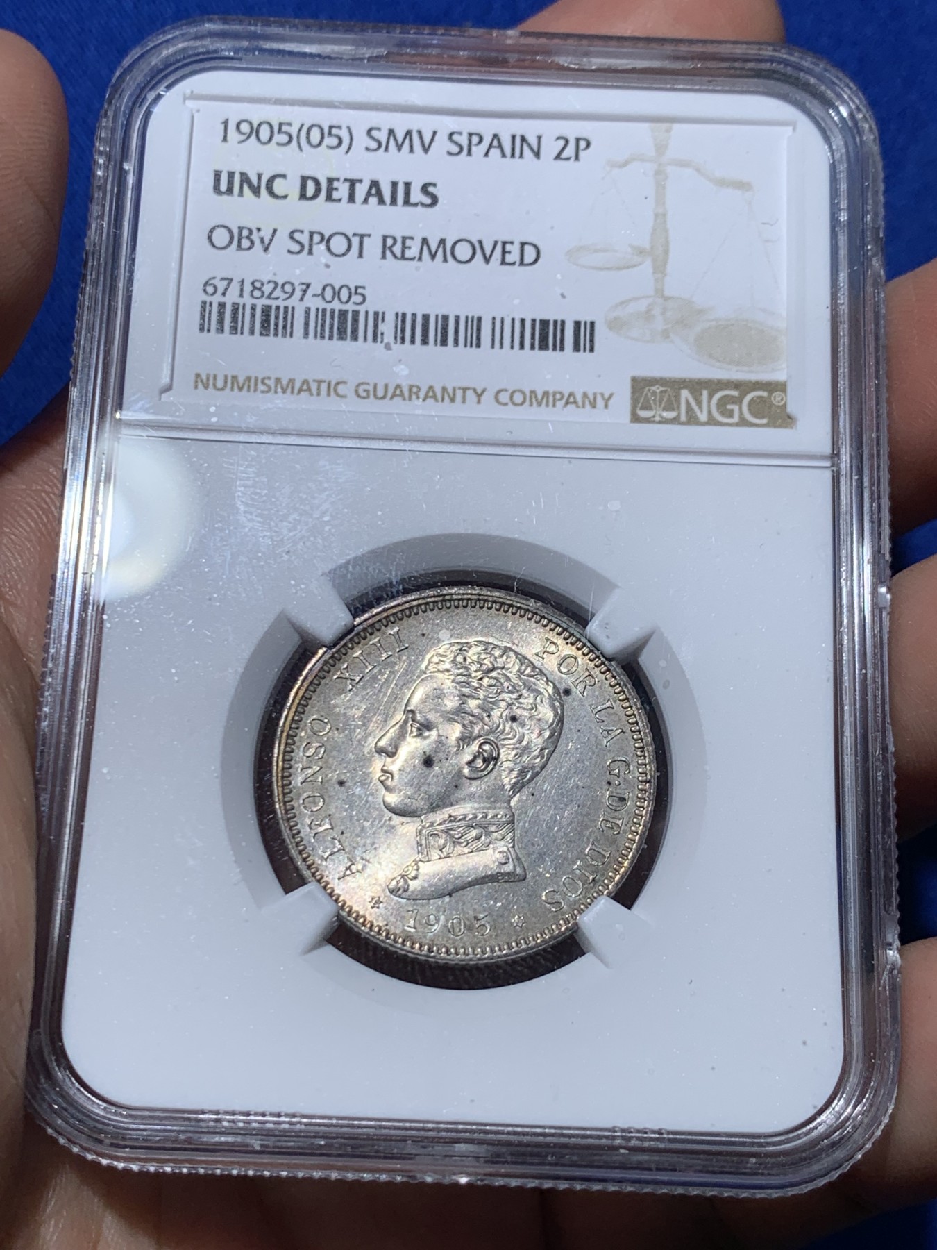 《竞宝斋》第257场-周日，周一 2场连拍 (全场包邮) NGC UNC 西班牙 1905年 2比赛塔 银币 币面转光感炫目
