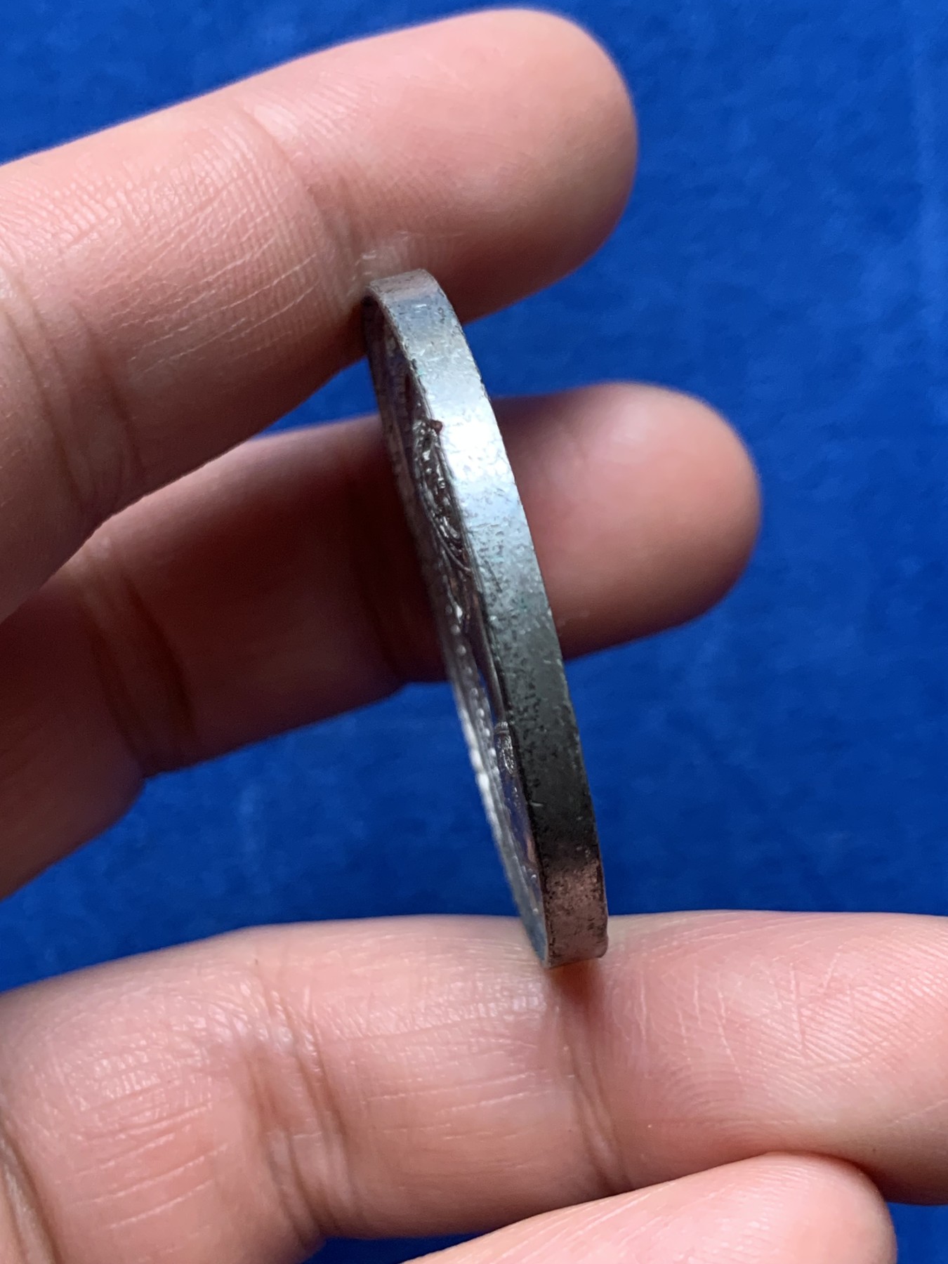 《竞宝斋》第257场-周日，周一 2场连拍 (全场包邮) 英国1849年煤矿交易所纪念章 白金属材质 小维经典的哥特式头像非常漂亮 38.6mm 16.2g