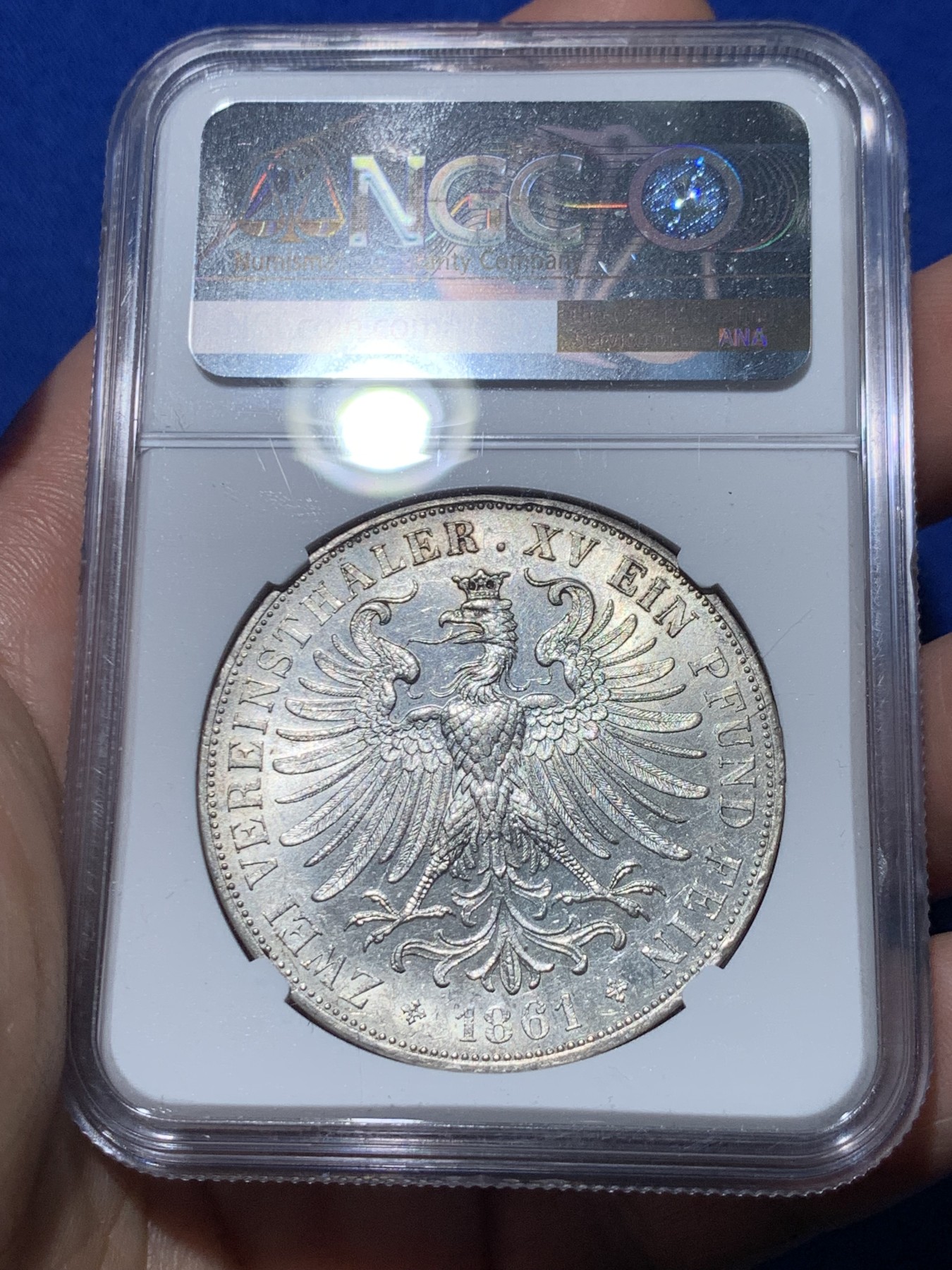 《竞宝斋》第257场-周日，周一 2场连拍 (全场包邮) NGC UNC 德国法兰克福 1861年 少女 2泰勒 银币 37克的大银币 价格明显上涨的热门品种