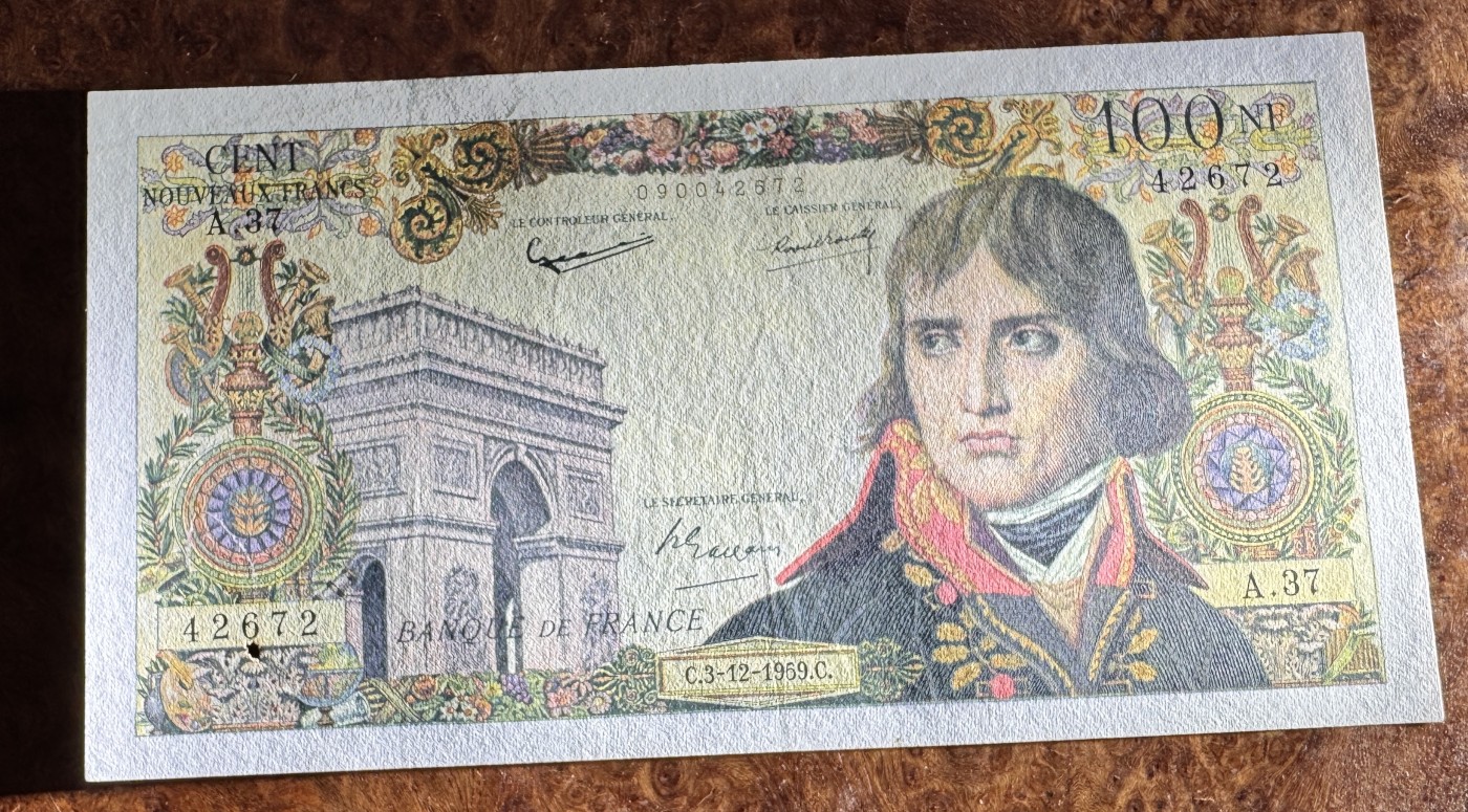 Chase Auction 第27期 - - 外钞、民国钞和人民币混合场！ 法国100新法郎，拿破仑头像，品相如图，有针孔！