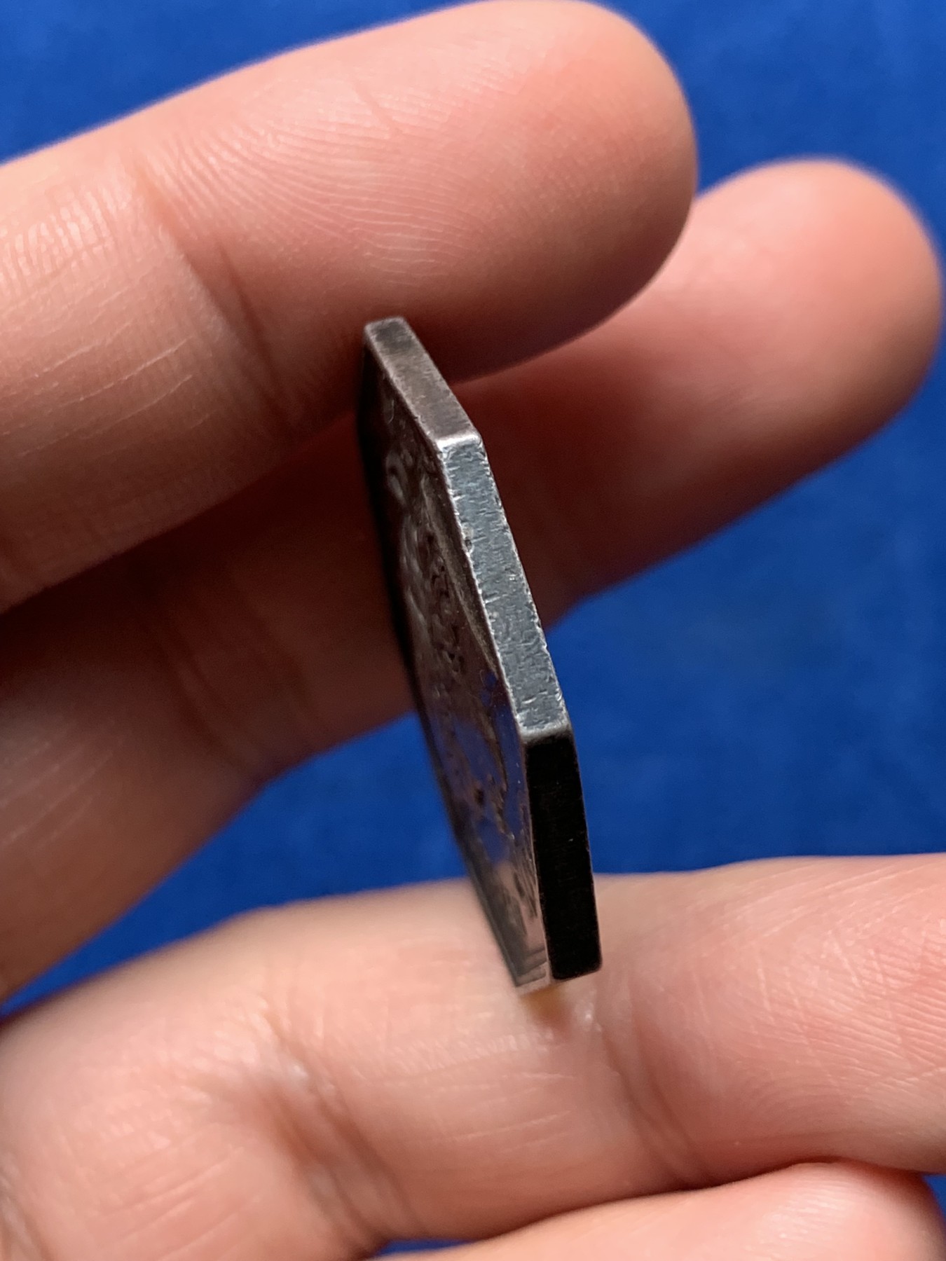 《竞宝斋》第257场-周日，周一 2场连拍 (全场包邮) 法国塞纳河药剂师八角银质代币，12.10g，30.5mm，1832年之前无边铭