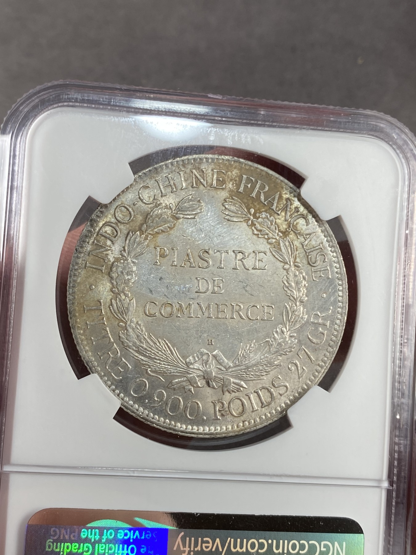 万国钱币拍卖第023期（金辉银韵之夜） NGC UNCD 1921H法属印支1皮阿斯特坐洋大银币 达到转光状态