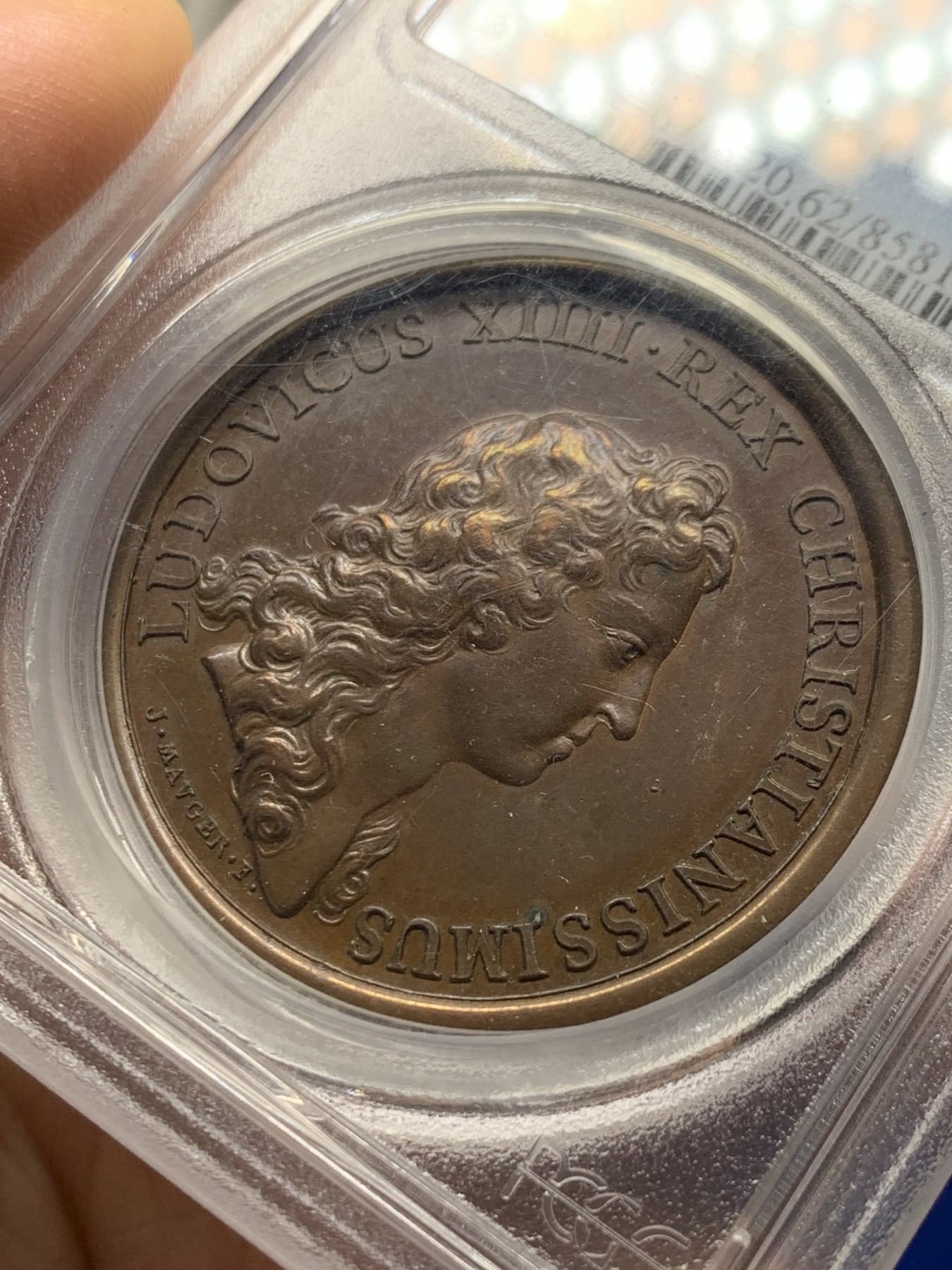 《竞宝斋》第257场-周日，周一 2场连拍 (全场包邮) PCGS MS62BN 法国路易十四铜章 青年版头像 状态不错 相当少见 pcgs唯一评级记录 加厚盒装