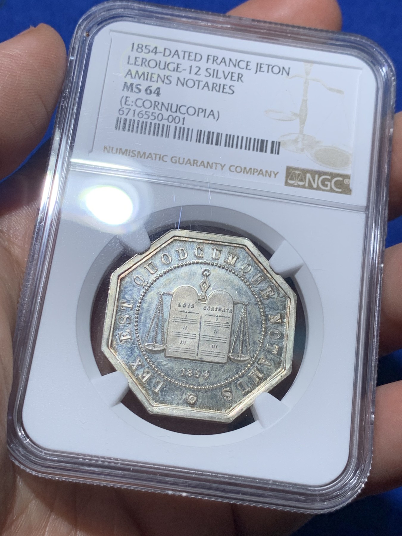 《竞宝斋》第257场-周日，周一 2场连拍 (全场包邮) NGC MS64 法国1854公证人八角银质代币 霜光很好的一枚