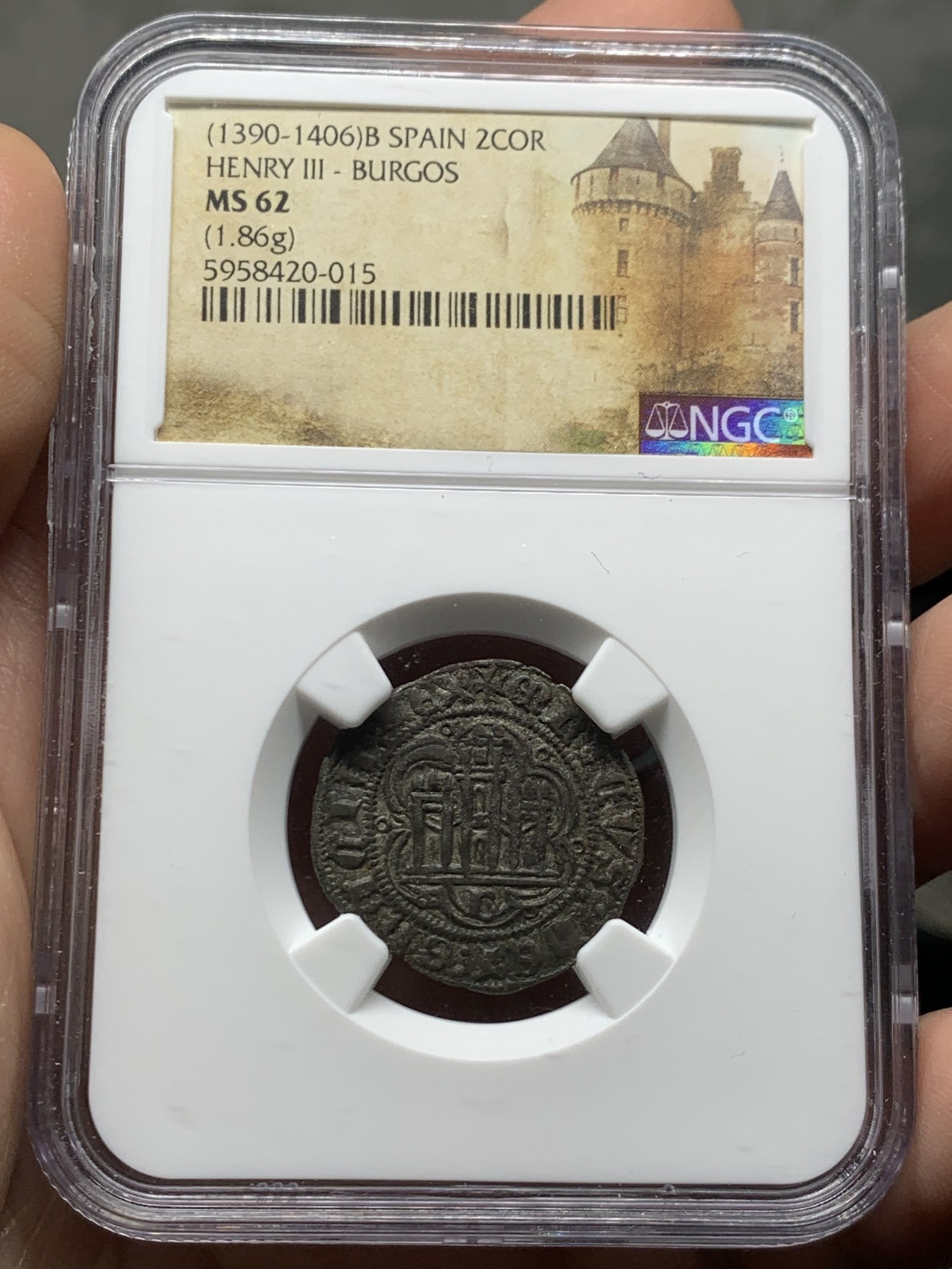 《竞宝斋》第257场-周日，周一 2场连拍 (全场包邮) NGC MS62 西班牙1390-1406恩里克三世2Cor低银币，卡斯蒂利亚王国。城堡狮徽打制极佳，币胚状态出色，早期西班牙MS极少见。配NGC特殊标签