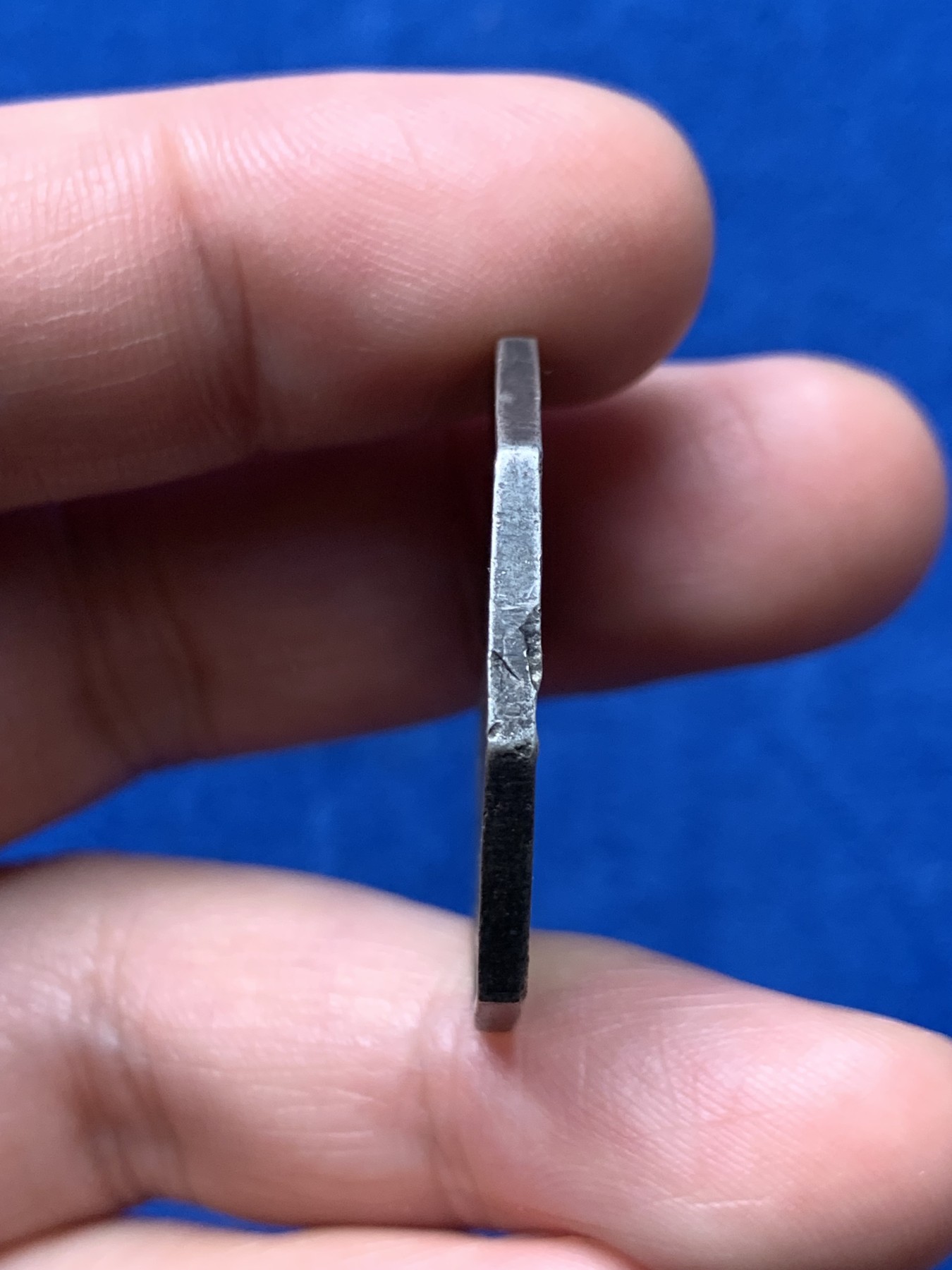 《竞宝斋》第257场-周日，周一 2场连拍 (全场包邮) 法国巴约纳商会八角银质代币，,12.95g，30.6mm，油灯边铭，早期品种，细节见图