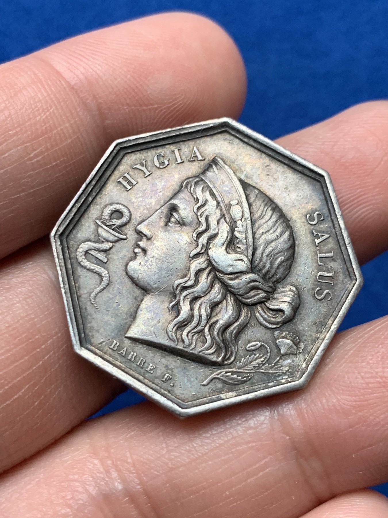 《竞宝斋》第257场-周日，周一 2场连拍 (全场包邮) 法国塞纳河药剂师八角银质代币，12.10g，30.5mm，1832年之前无边铭