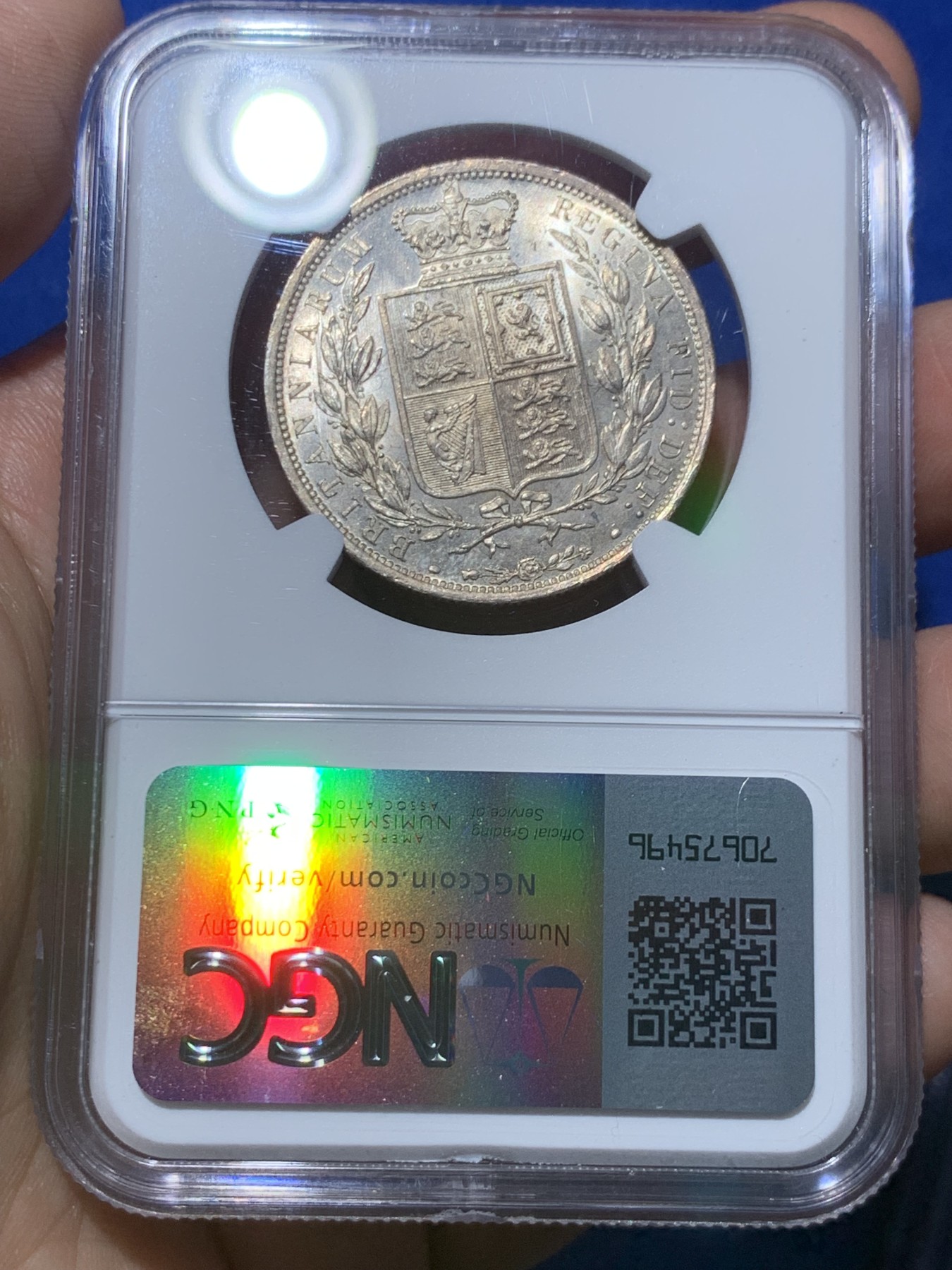 《竞宝斋》第257场-周日，周一 2场连拍 (全场包邮) NGC MS63 英国1886小维半克朗银币，原光难得