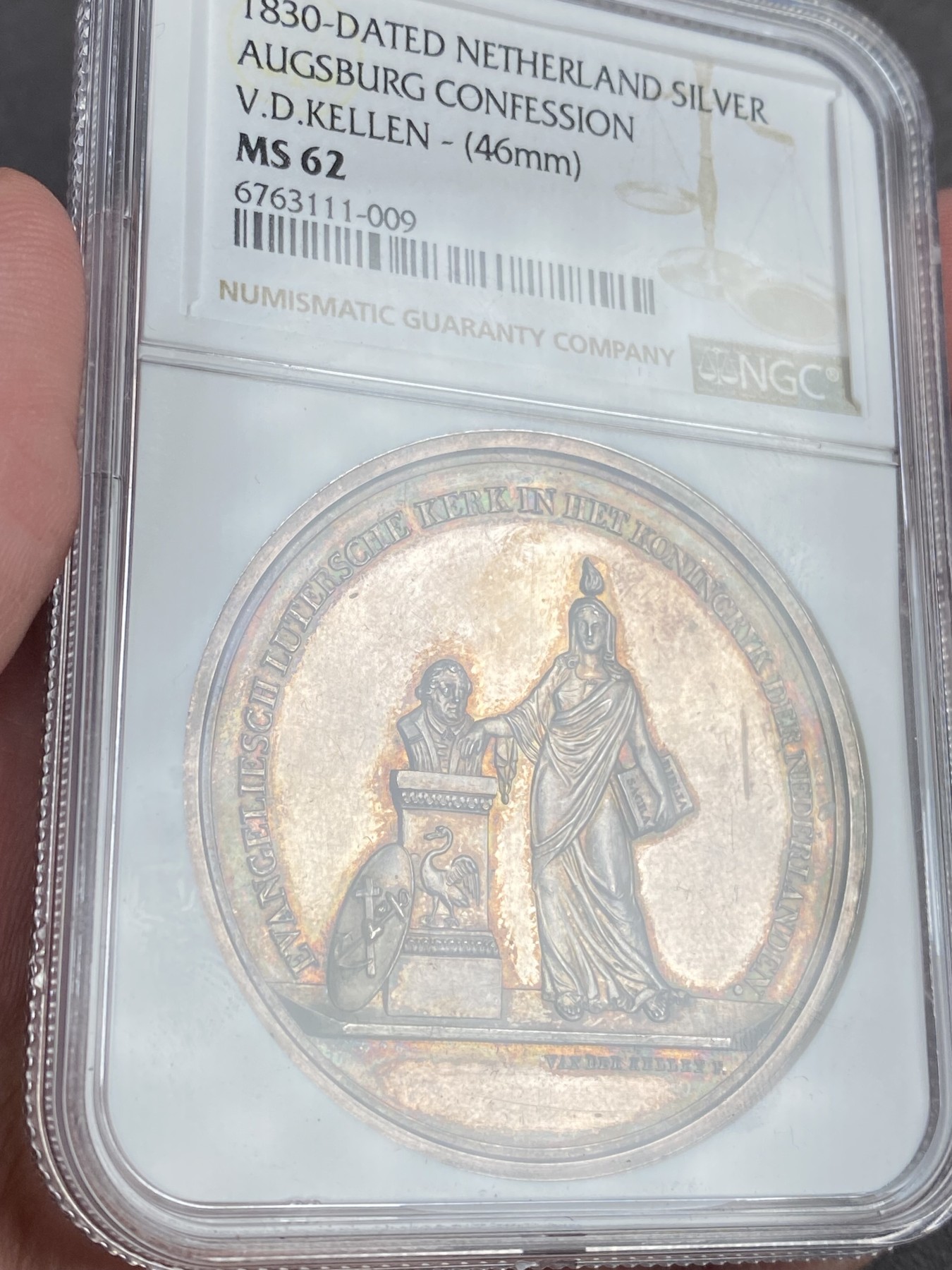 万国钱币拍卖第023期（金辉银韵之夜） NGC MS62 1830年德国奥格斯堡忏悔300周年纪念大银章 常见的奥格斯堡忏悔都为30MM小尺寸 这枚高浮雕46MM的非常少见！