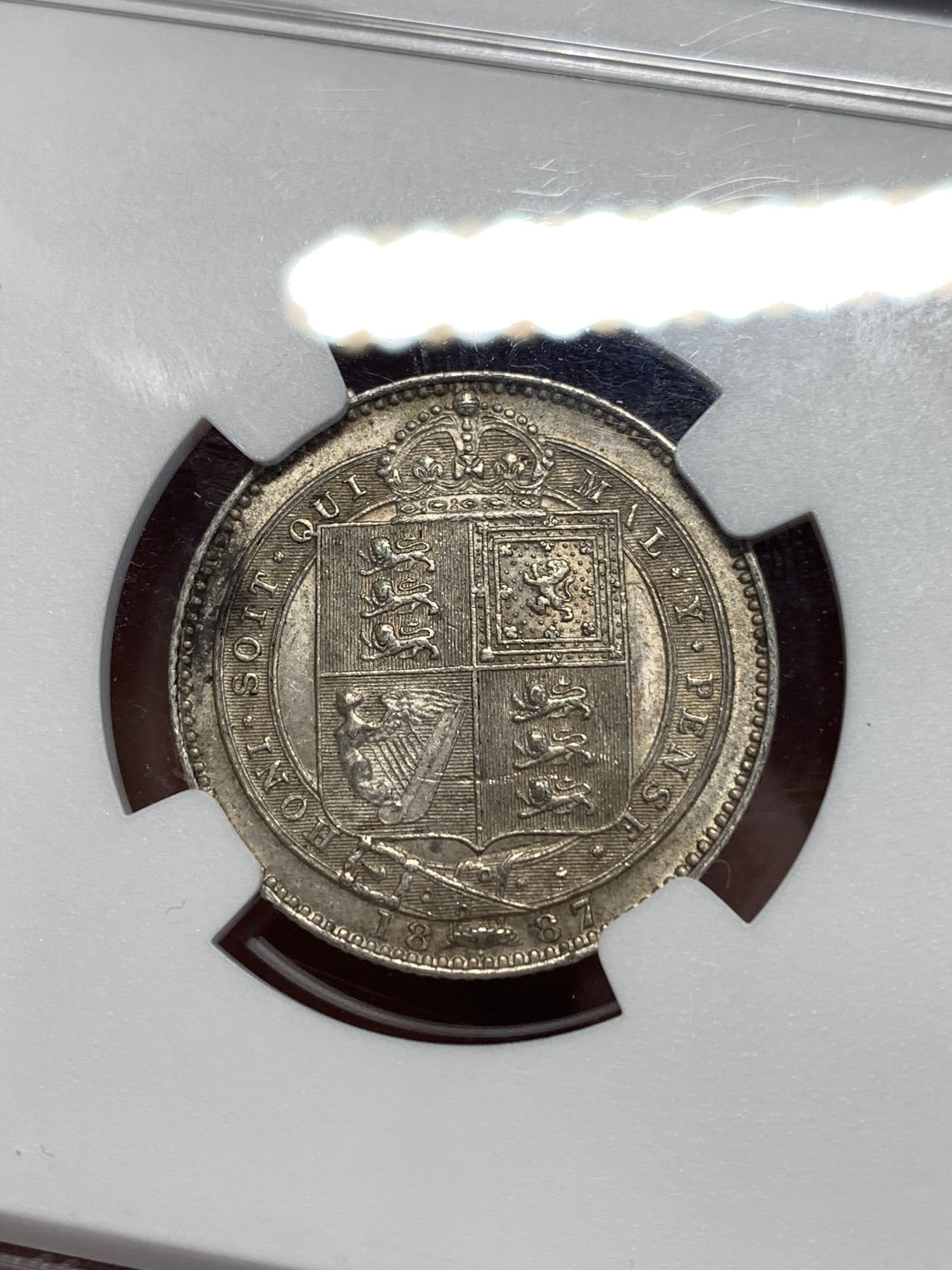 《竞宝斋》第257场-周日，周一 2场连拍 (全场包邮) NGC AU55 英国1887年维多利亚1先令银币 原味带光