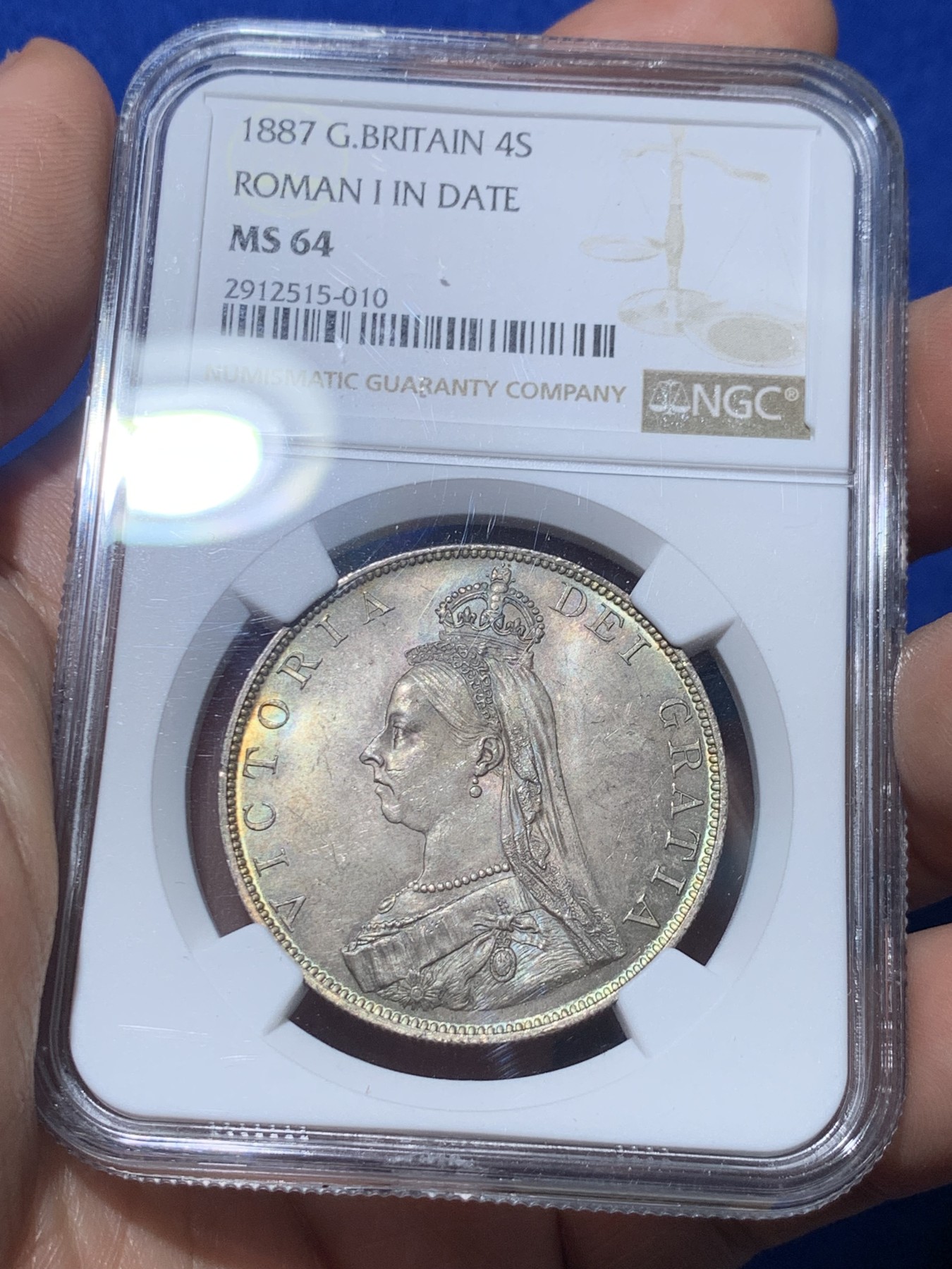 《竞宝斋》第257场-周日，周一 2场连拍 (全场包邮) NGC MS64 英国维多利亚1887年高冠双弗洛林银币 少见罗马体版 英伦青绿色海洋包浆 底光丝滑 细节见图