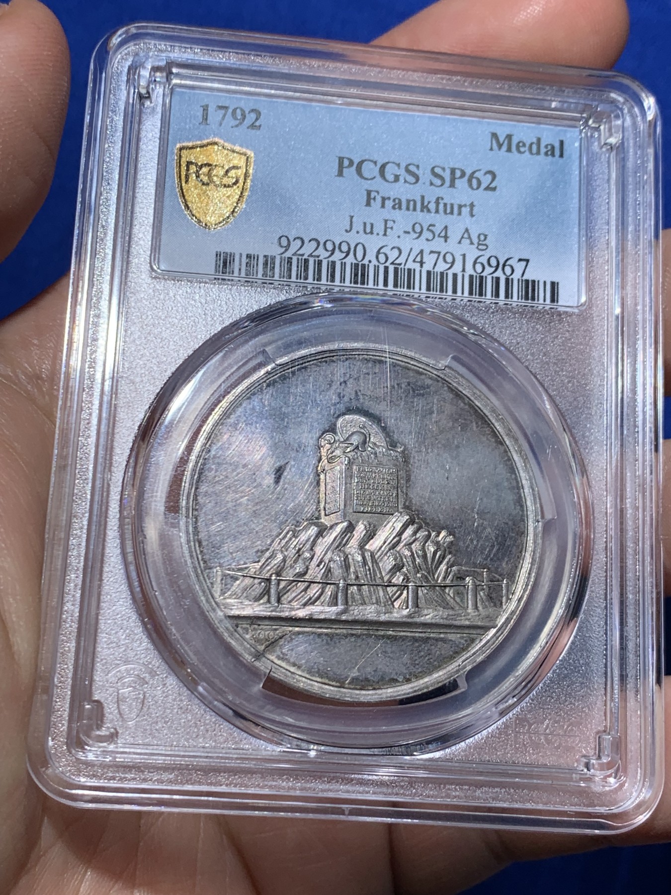 《竞宝斋》第257场-周日，周一 2场连拍 (全场包邮) PCGS SP62 德国 1792 法兰克福 弗里德伯格门围城战役 纪念银章 细节景观精美