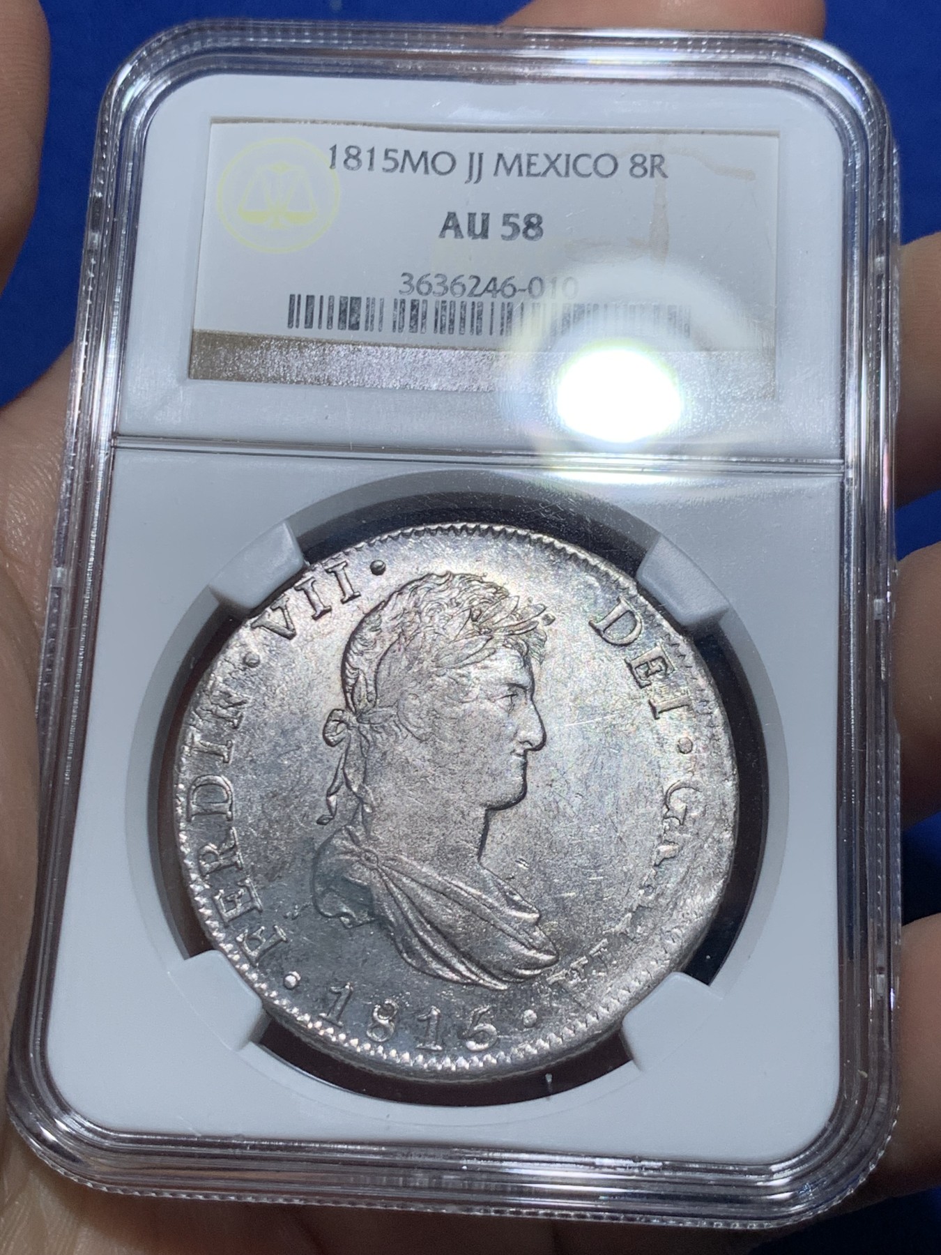 《竞宝斋》第257场-周日，周一 2场连拍 (全场包邮) NGC AU58 墨西哥1815年费迪南七世双柱银币