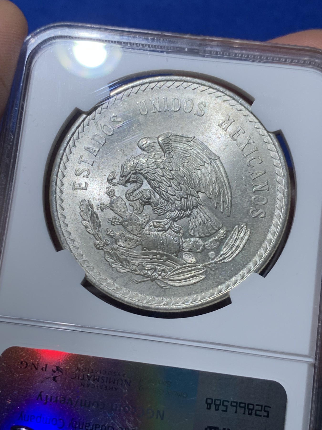 《竞宝斋》第257场-周日，周一 2场连拍 (全场包邮) NGC MS64 墨西哥1948年玛雅人5比索大银币 超级丝滑的一枚