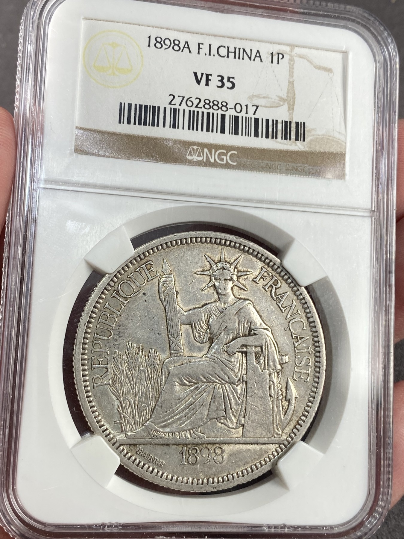 万国钱币拍卖第023期（金辉银韵之夜） NGC VF35 1898年法属印支1皮阿斯特大银币 早期不错的年份