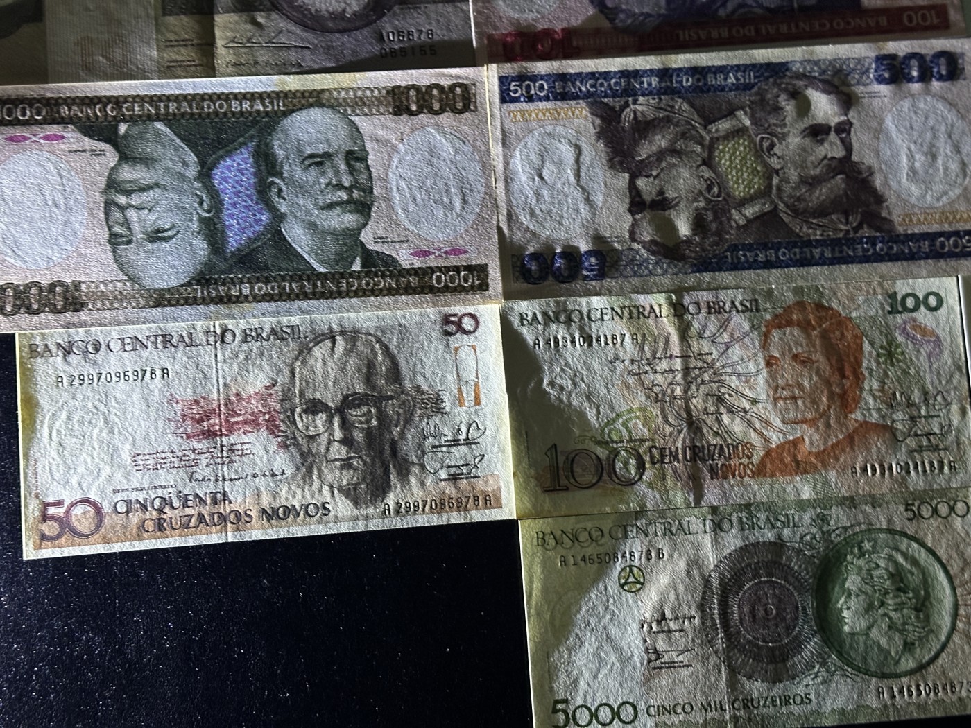 《外钞收藏家》第三百五十六期（美洲纸币专场） 巴西纸币13枚不同 一张有折 有几张有黄潮癍