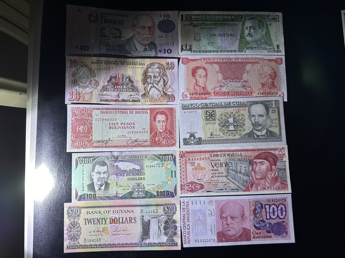 《外钞收藏家》第三百五十六期（美洲纸币专场） 美洲纸币一国一枚，10枚不同 全新 个别有黄潮癍