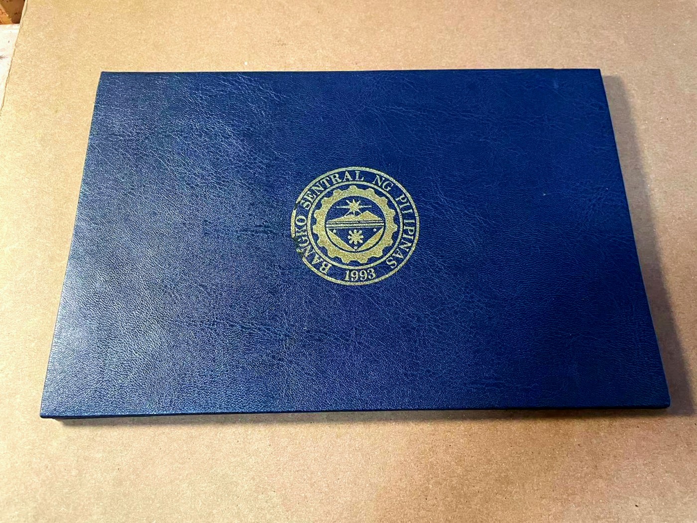 【Blue Auction】✨世界纸币精拍第461期【精】 【原装带册】菲律宾 1998年2000比索 UNC- 大票幅 