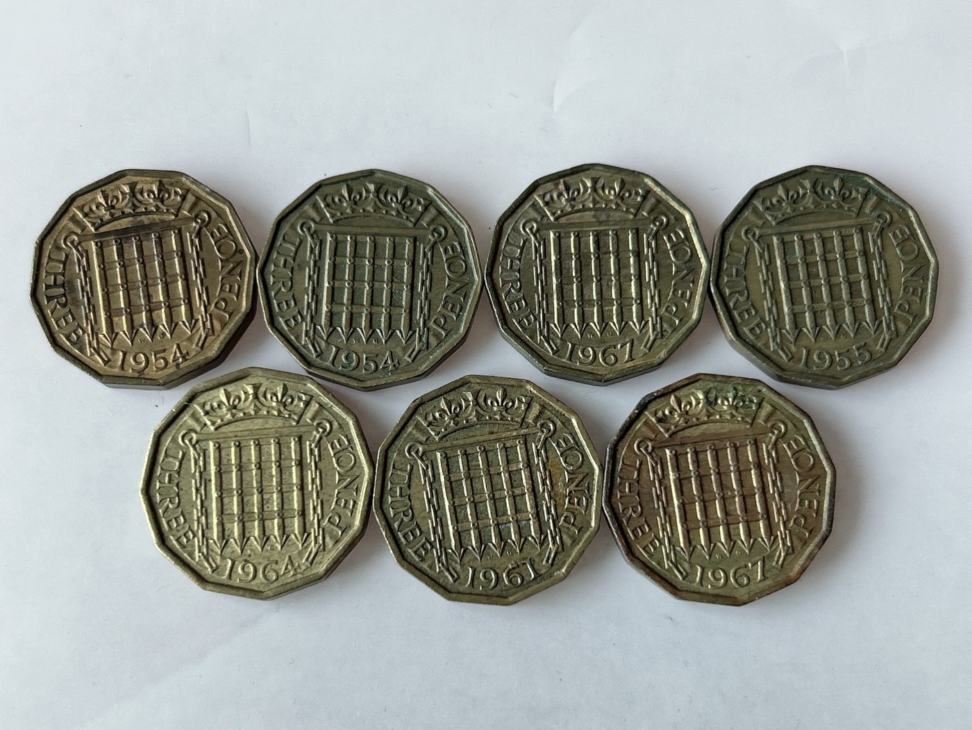 第一海外回流一元起拍收藏 散币专场 第78期 英国早期3便士多边形铜币 伊丽莎白二世