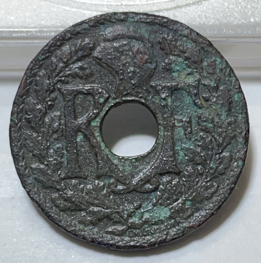 神仙姐姐散币好品专场第二十九期（无佣金满邮自动发出 1927 年法属印支 1/2C