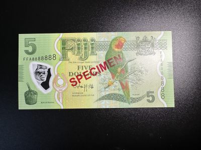 《外钞收藏家》第三百六十四期 - 斐济5刀 7个8全同 样钞 全新UNC