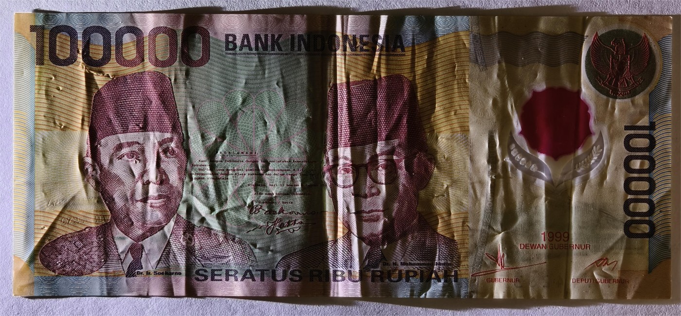 紫瑗钱币——第351期拍卖——纸币场 印度尼西亚 1999年 苏哈托总统 100000卢比 塑料钞 流通品 (P-140)