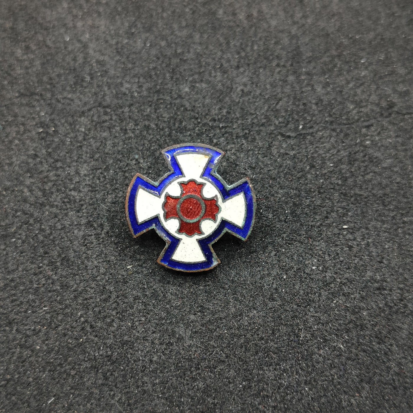 全场0元起拍 第147期 咸鱼国勋章拍卖专场 4月14日（周日）下午6：00开始 日本战时珐琅 伤夷军人会徽章