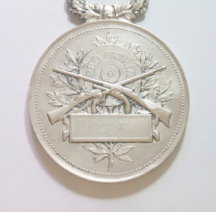 法国1887年 射击节高浮雕精制大银章 40MM 27.5克