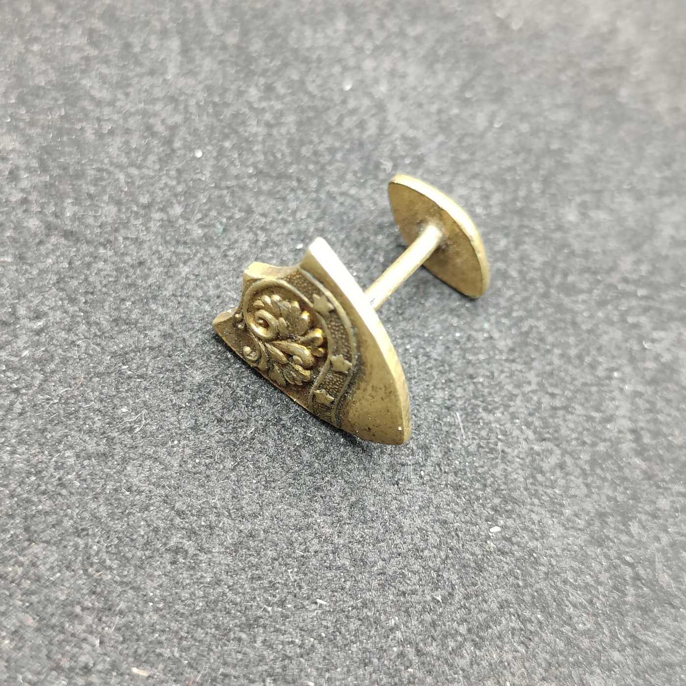 全场0元起拍 第147期 咸鱼国勋章拍卖专场 4月14日（周日）下午6：00开始 日本明治时期袖扣