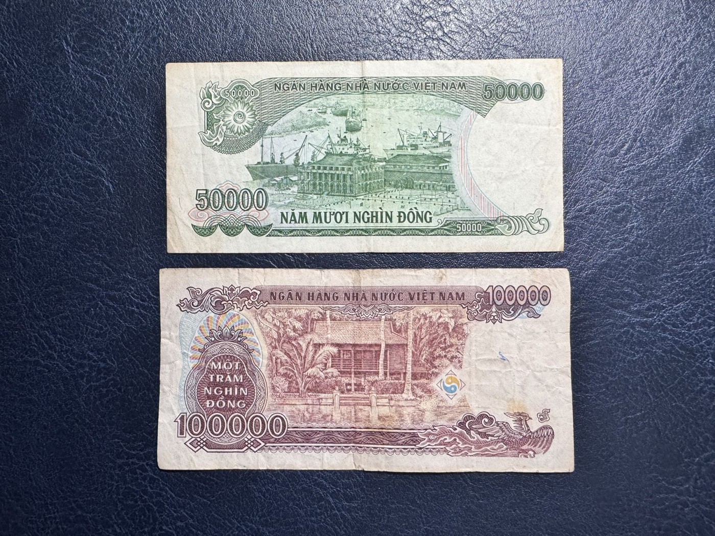 收藏联盟Quantum Auction 第337期拍卖  越南1990-94年50000和100000盾 品相如图 全新稀少  龙屋港和胡志明出生地 金莲村