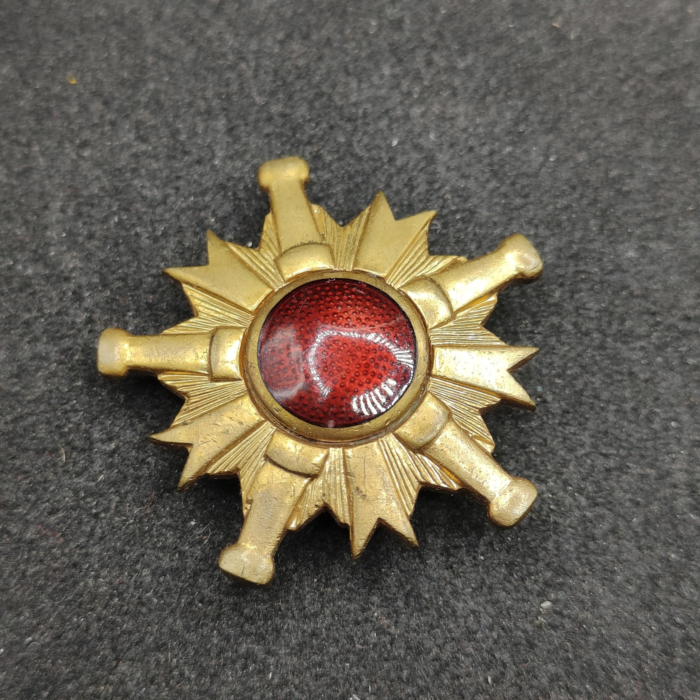 全场0元起拍 第147期 咸鱼国勋章拍卖专场 4月14日（周日）下午6：00开始 日本消防团精绩章