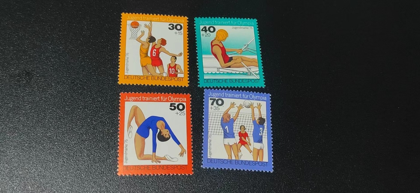 德国邮票专场，都是套票 德国邮票一套，1976年发行   体育运动  锻炼4全，品相如图
