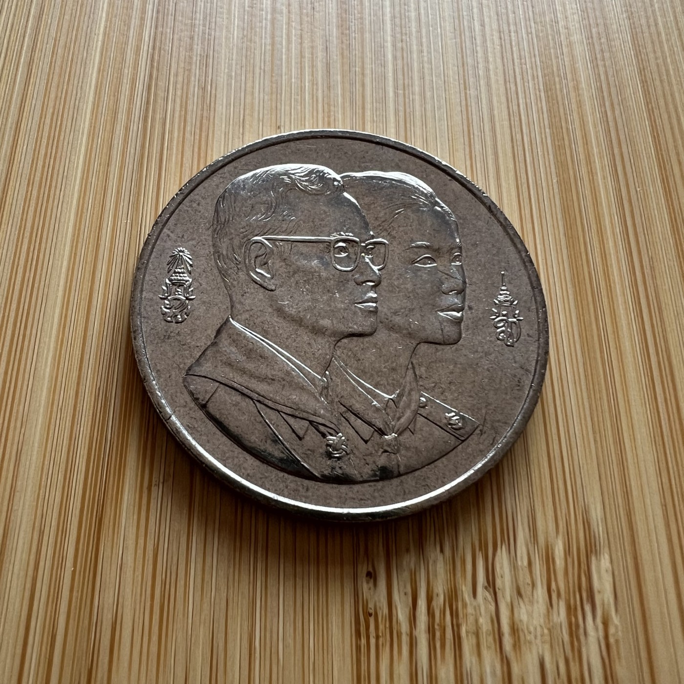  88元包顺丰 外国银币 散币 泰国100泰铢