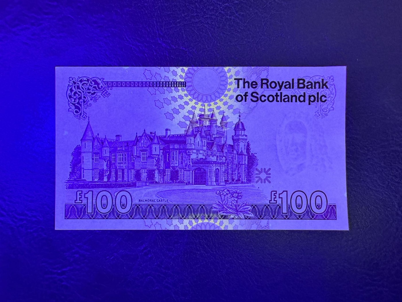 收藏联盟Quantum Auction 第337期拍卖  苏格兰皇家银行2007年100镑 品相UNC- 有针孔 大票幅