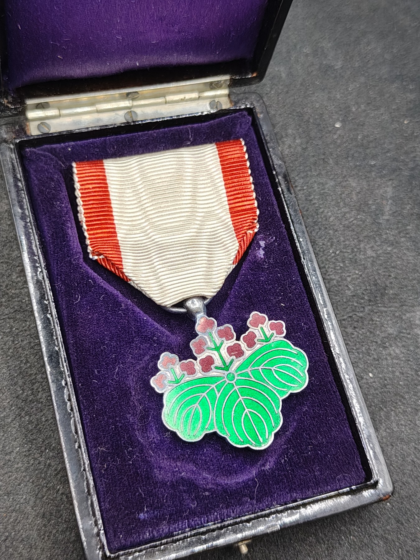 全场0元起拍 第147期 咸鱼国勋章拍卖专场 4月14日（周日）下午6：00开始 美品无损 日本明治时期七等青叶章