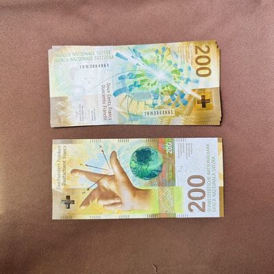 134th 香港渣打100和1000圆AA冠，瑞士200法郎新日期，阿联酋500迪拉姆001首发冠 - 瑞士2019年200法郎Hybrid复合钞，新年份，19N3864861