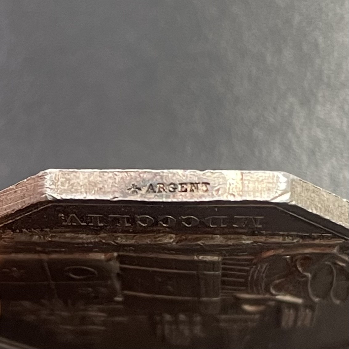 「木头集藏」章牌专场-第40期 1854年法国鲁昂折扣柜台银章  直径：36mm，19g，边铭：蜜蜂 ARGENT （1860-1879年）
