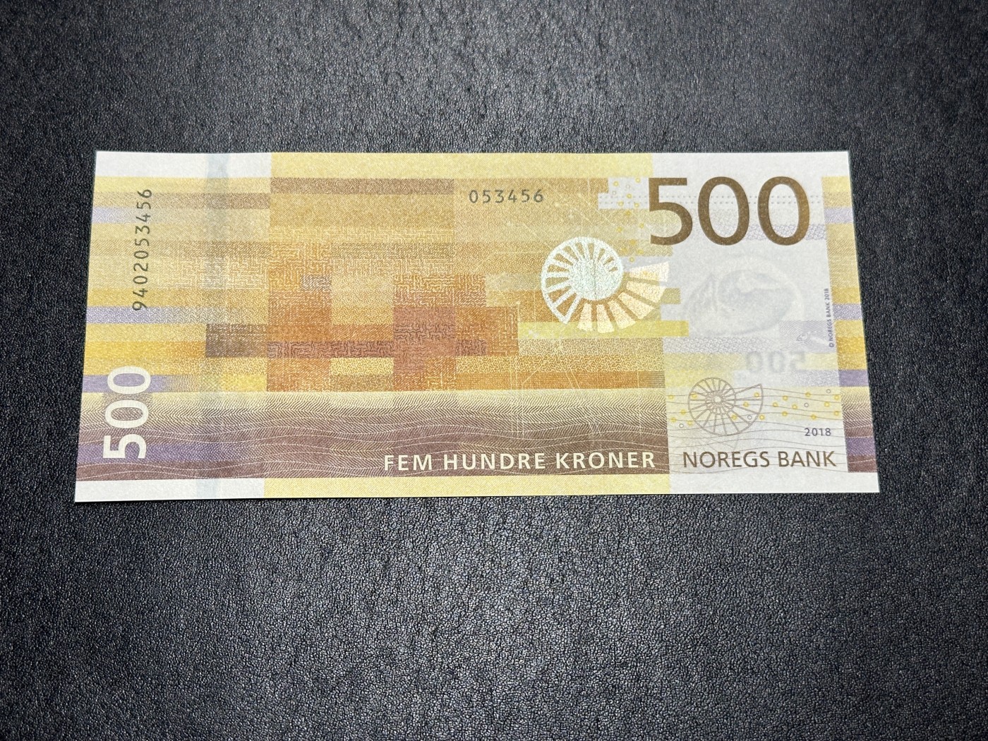 《外钞收藏家》第三百五十八期（连拍第三场） 2018年挪威500克朗 全新UNC 尾3456靓号