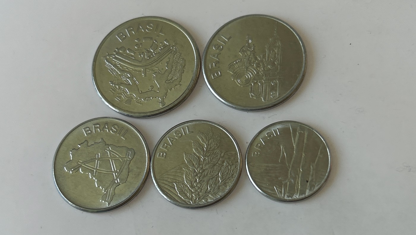 第一海外回流一元起拍收藏 散币专场 第81期 巴西80年代不锈钢硬币5枚套