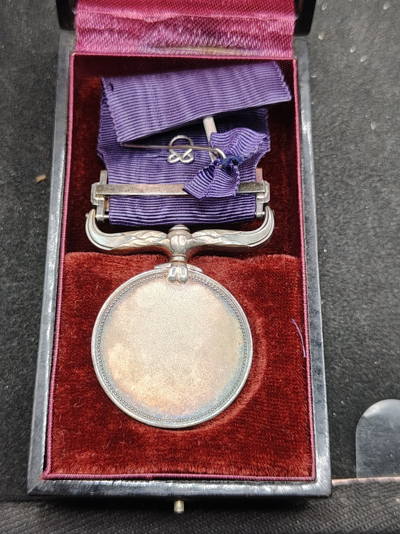 全场0元起拍 第147期 咸鱼国勋章拍卖专场 4月14日（周日）下午6：00开始 日本绀授褒章银制带盒略