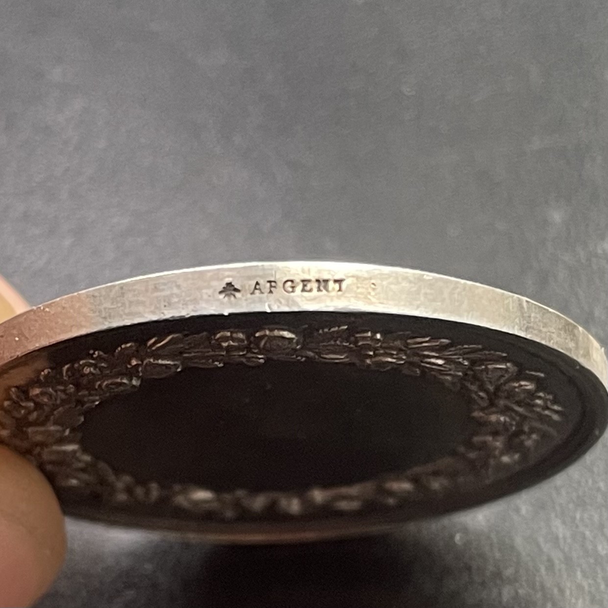 「木头集藏」章牌专场-第40期 法国婚礼银章  直径：32mm，13.7g，边铭：蜜蜂 ARGENT（1860-1879年）