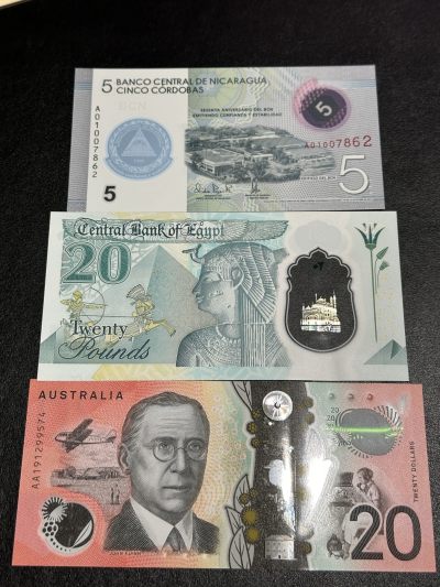 《外钞收藏家》第三百五十八期（连拍第三场） - 澳大利亚AA版20澳元+散钞2张 全新UNC