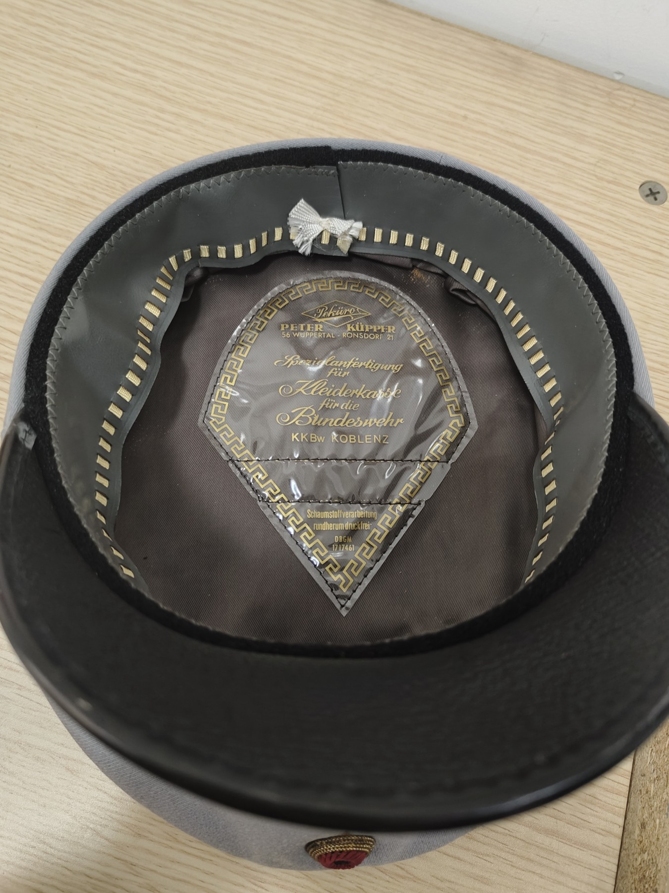 全场0元起拍 第147期 咸鱼国勋章拍卖专场 4月14日（周日）下午6：00开始 西德陆军尉官大檐帽 58CM