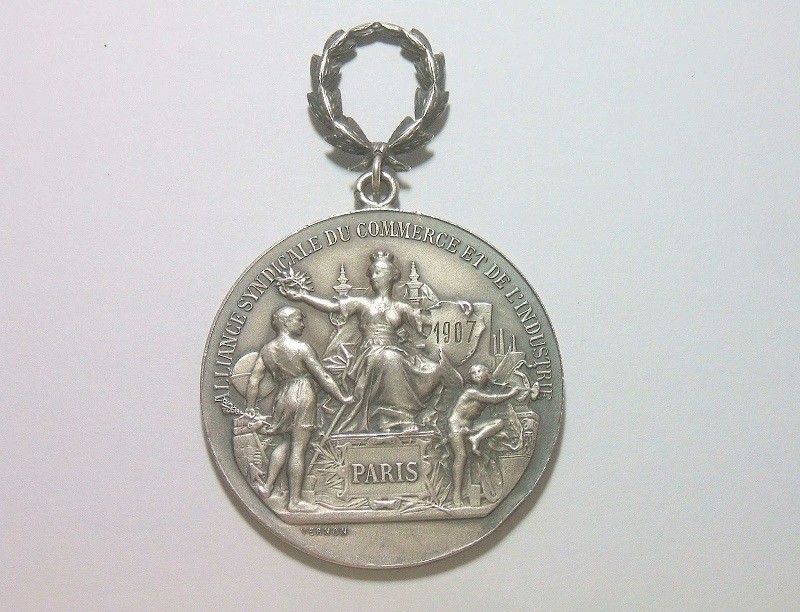 法国1907年女神坐像 高浮雕精制大银章 40MM 23.5克