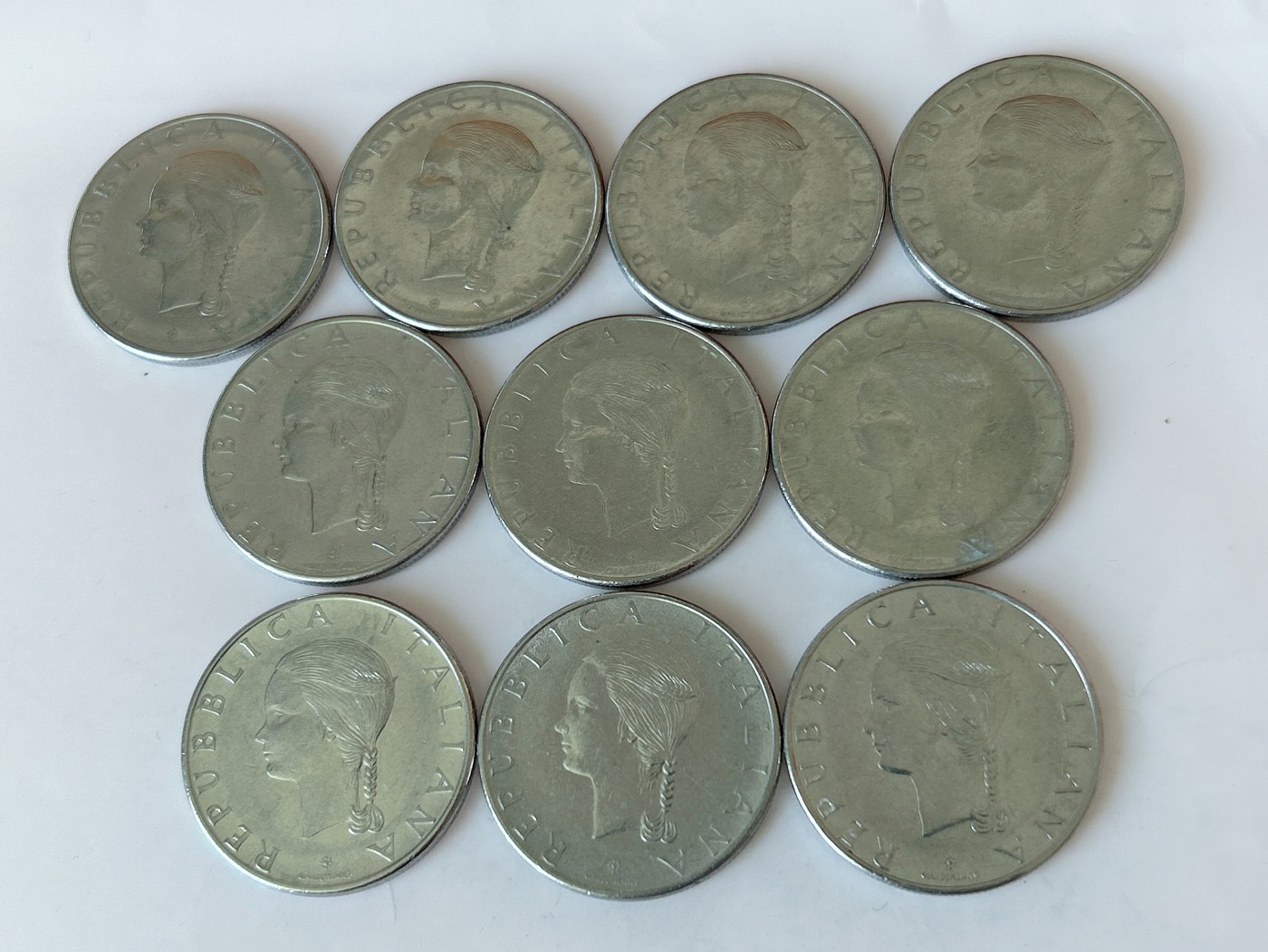 第一海外回流一元起拍收藏 散币专场 第81期 意大利1979年100里拉FAO纪念币母牛哺乳小牛 10枚