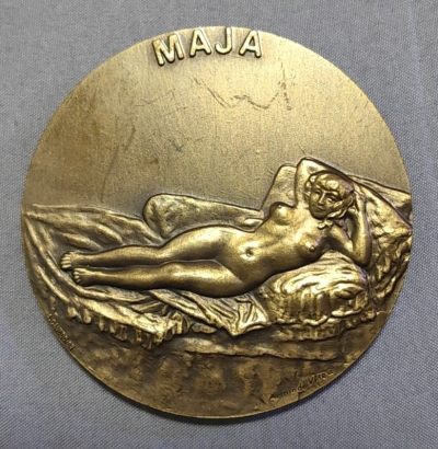 【币观天下】第254期钱币拍卖 - 西班牙戈雅作品“裸女玛雅”高浮雕大铜章