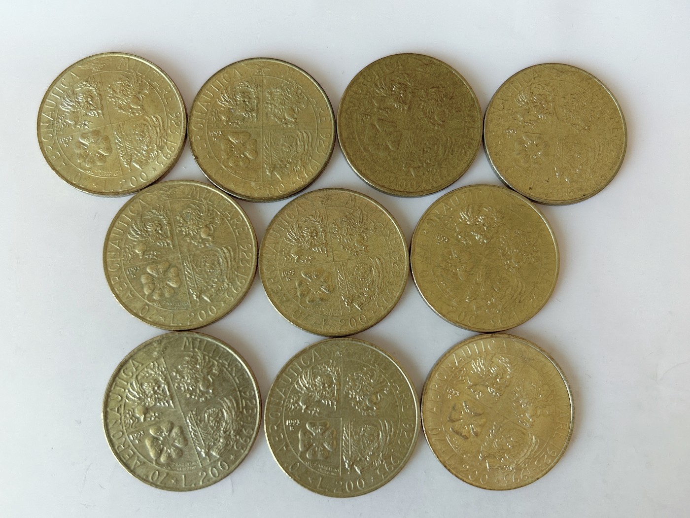 第一海外回流一元起拍收藏 散币专场 第81期 意大利1993年200里拉空军成立70周年黄铜纪念币 10枚