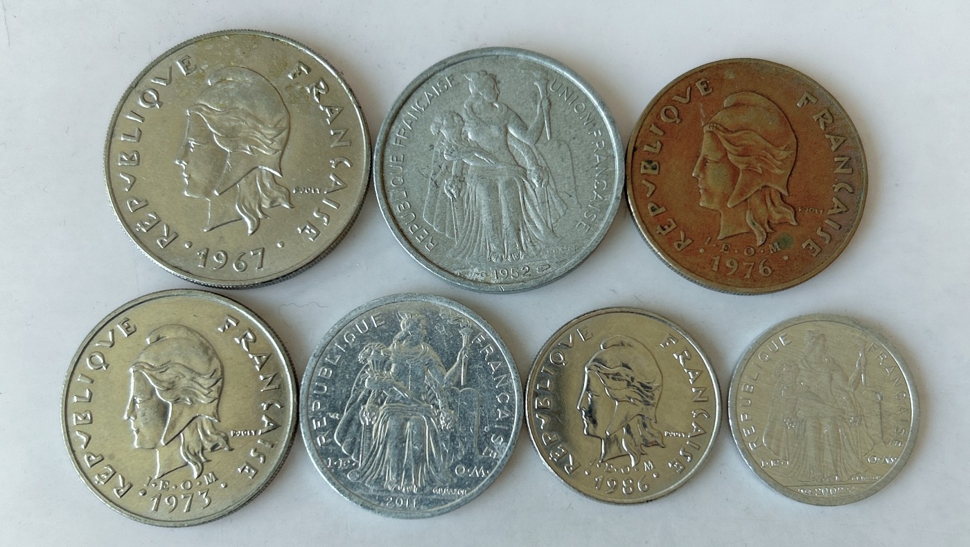 第一海外回流一元起拍收藏 散币专场 第80期 法属波利尼西亚1-100法郎7枚套