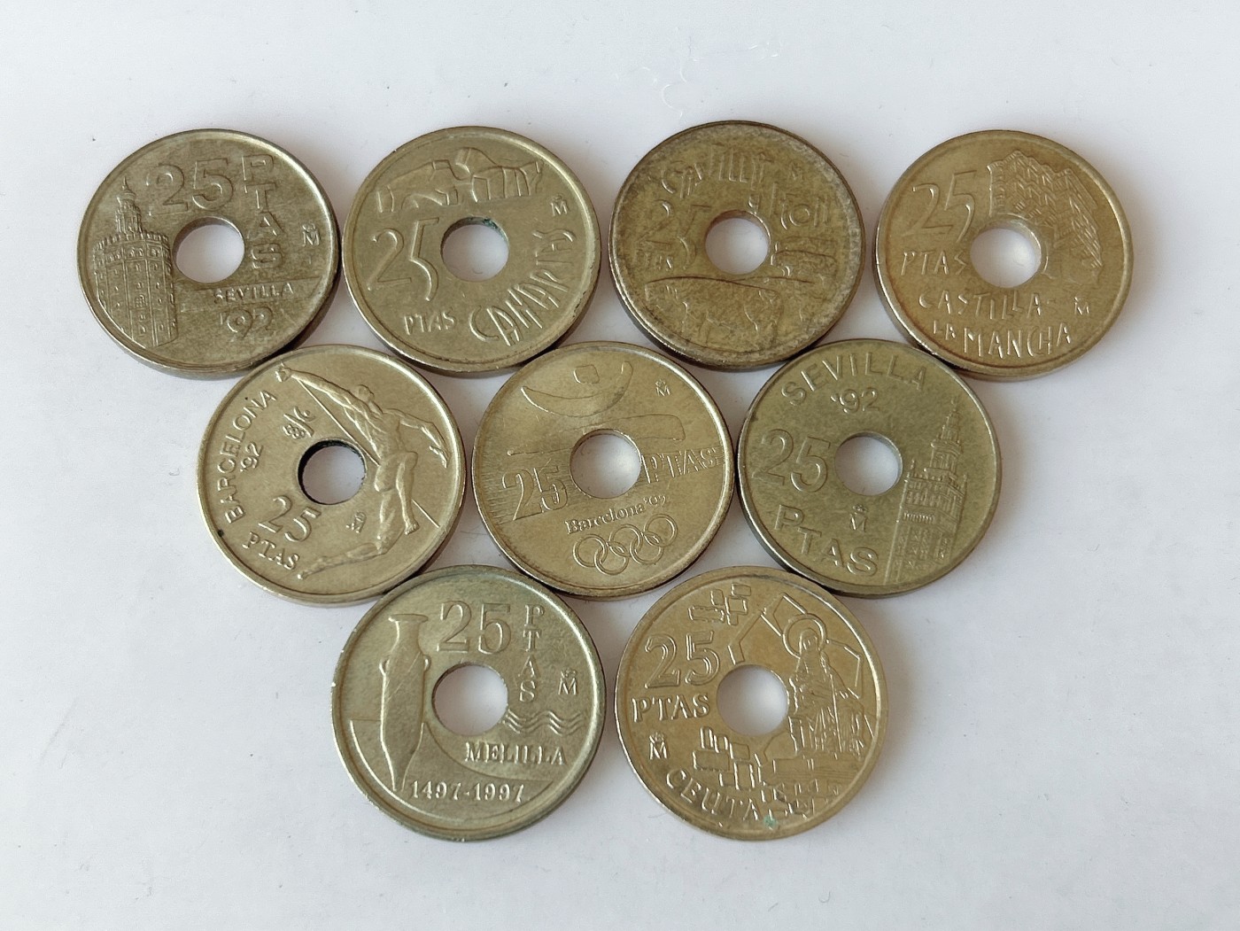 第一海外回流一元起拍收藏 散币专场 第80期 西班牙不同版本25比塞塔纪念币 9枚